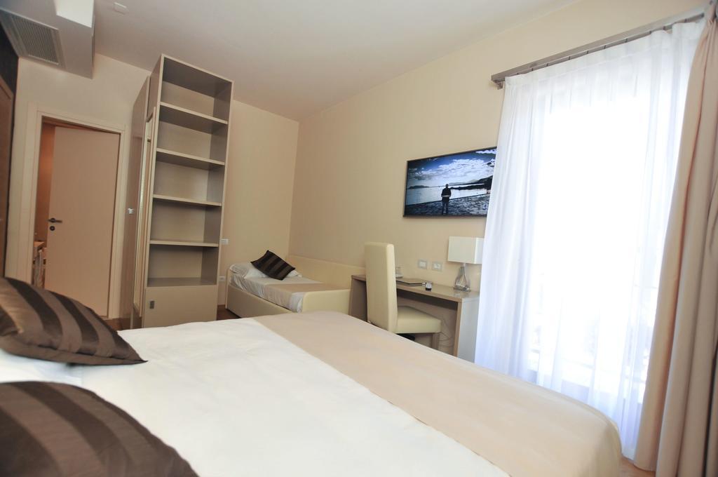 Hotel Dori Peschiera del Garda Quarto foto