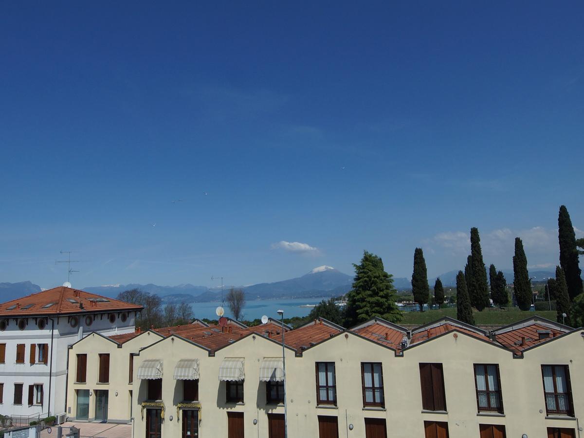 Hotel Dori Peschiera del Garda Exterior foto